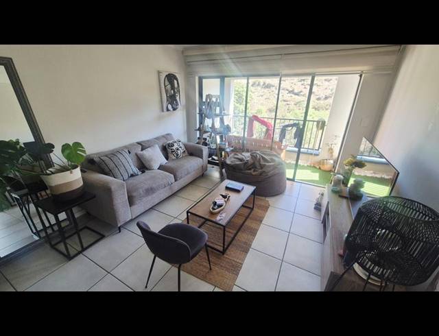 1 BEDROOM TOWNHOUSE FOR SALE IN OAKDENE